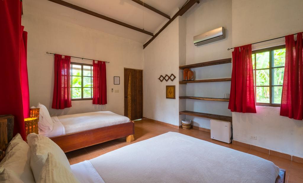 Istmo Beach And Jungle Bungalows San Carlos Buitenkant foto